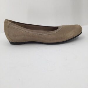 Munro Ashlie gold tan comfort ballet flat shoe suede leather metallic women 8.5